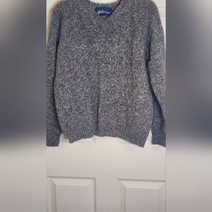 Vtg Express Blues M Gray White Lslv 100% WOOL V-neck Knit Women’s Sweater